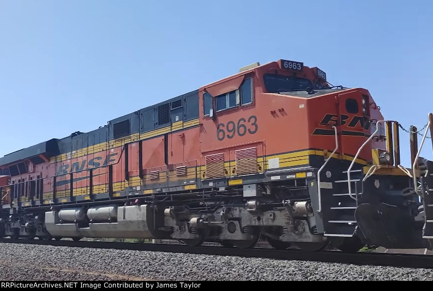 BNSF 6963